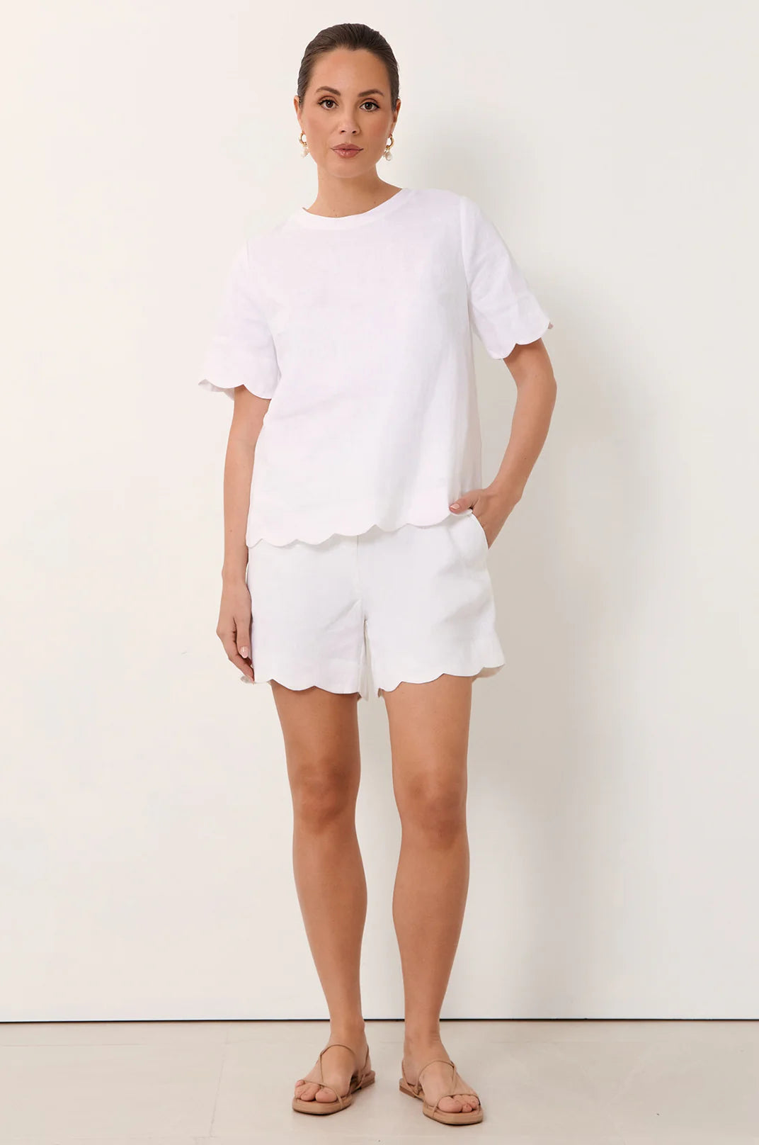 Scalloped Linen Short