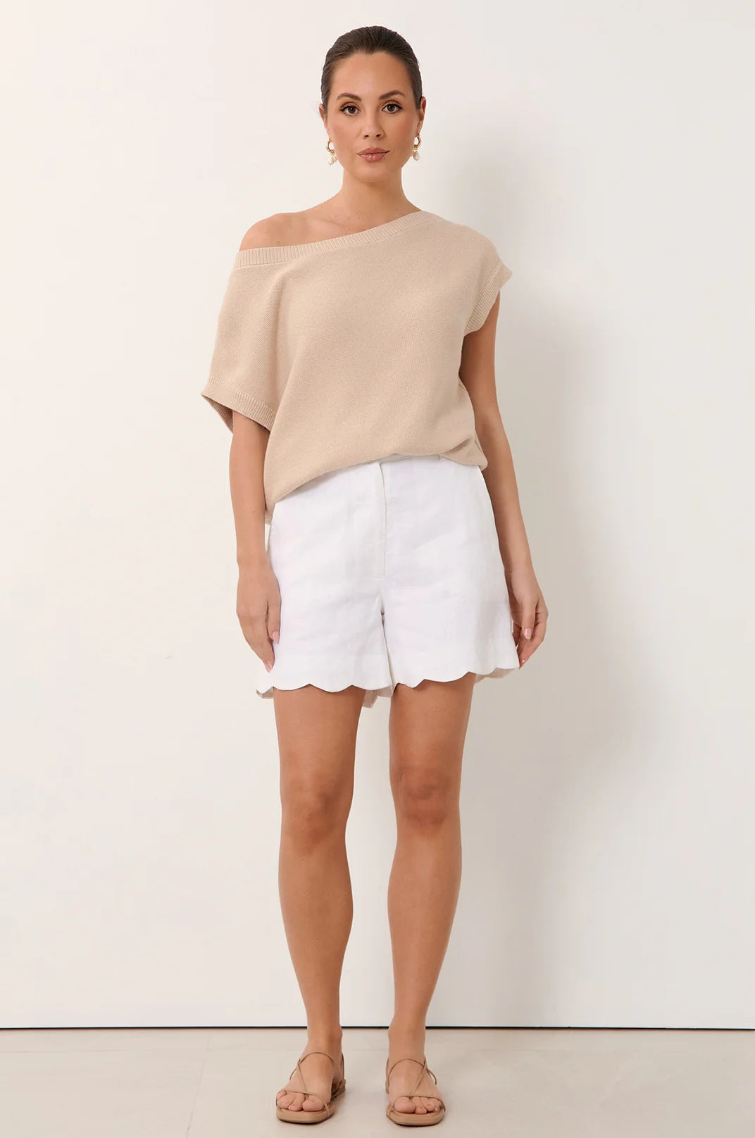 Scalloped Linen Short