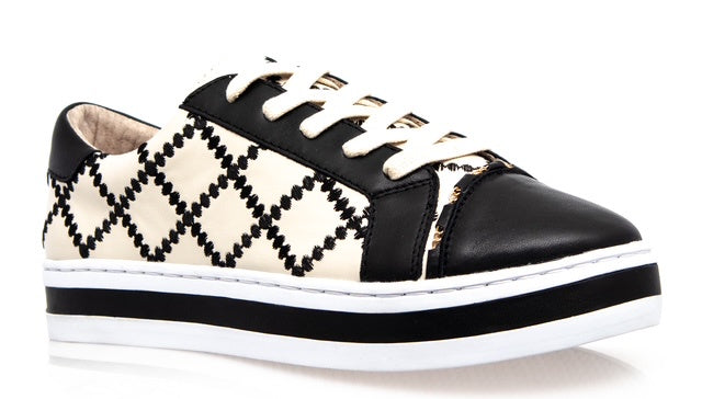 Pleat  Black/Ivory